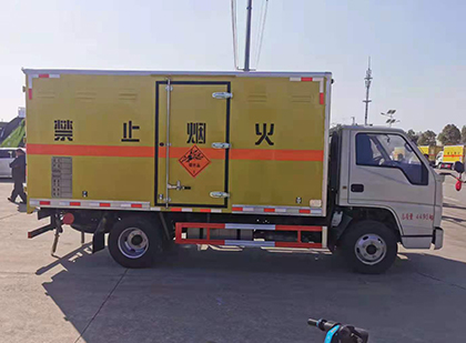 克什克腾爆破器材运输车